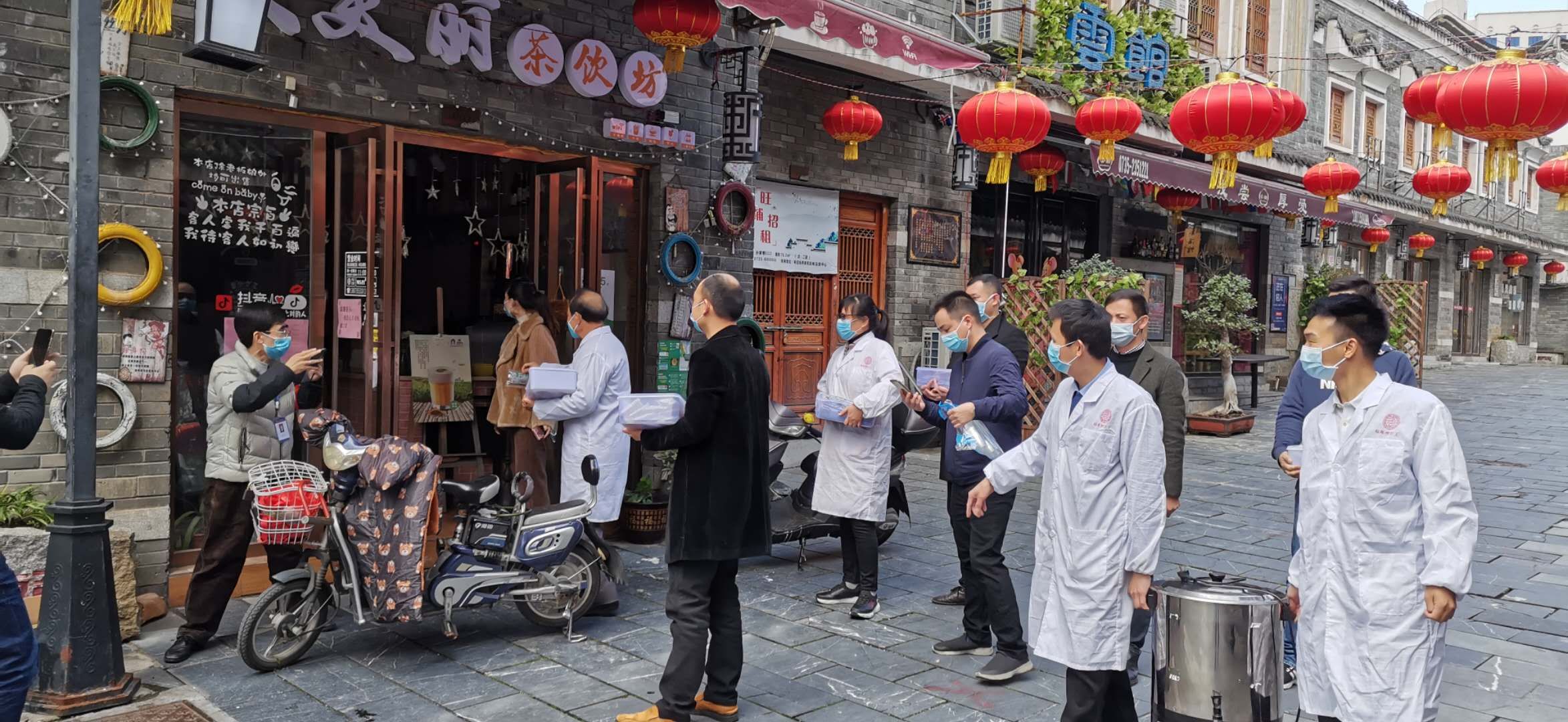 街區(qū)送溫暖 (2).jpg 街區(qū)送溫暖 (2).jpg