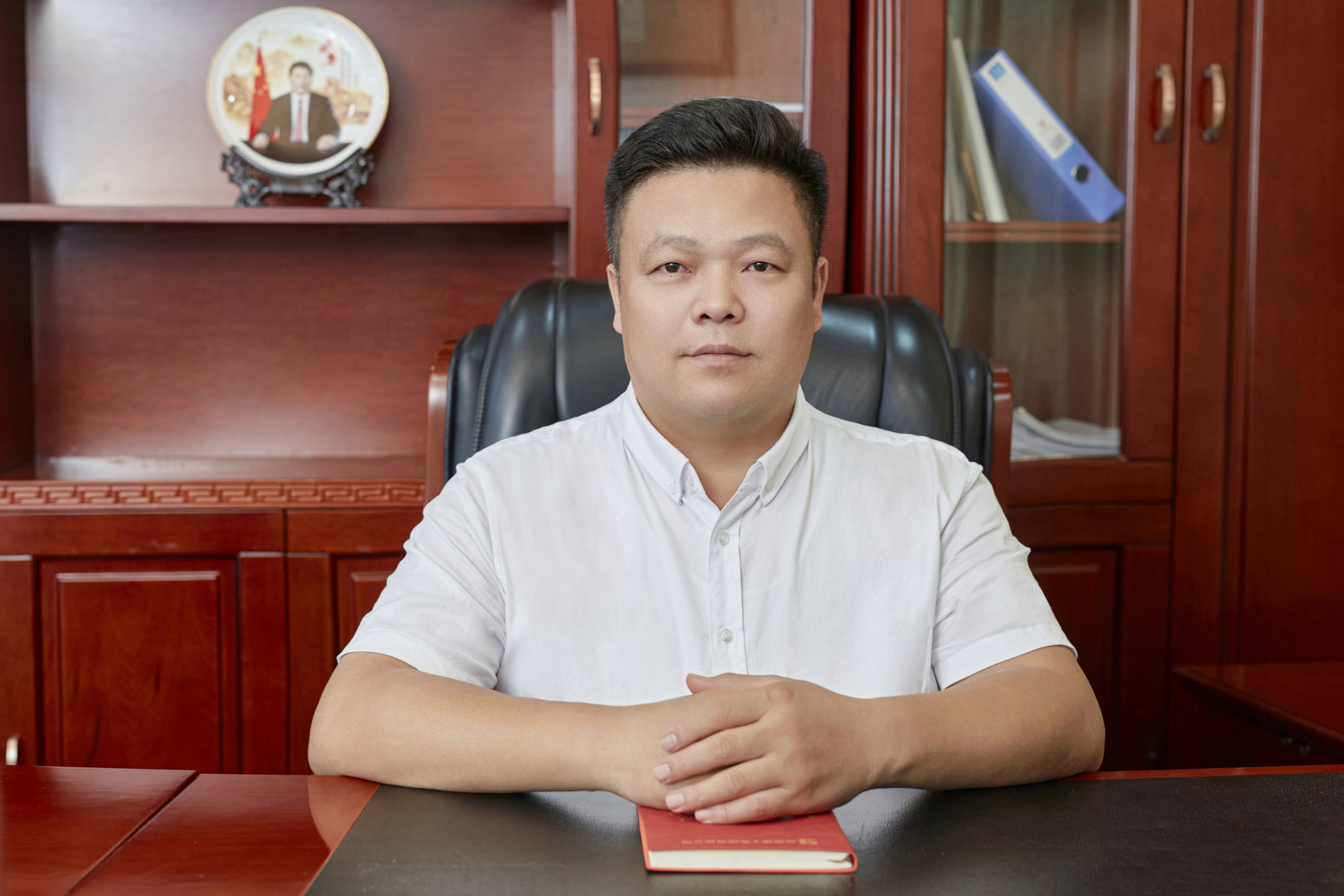 形象照 (壓縮).jpg