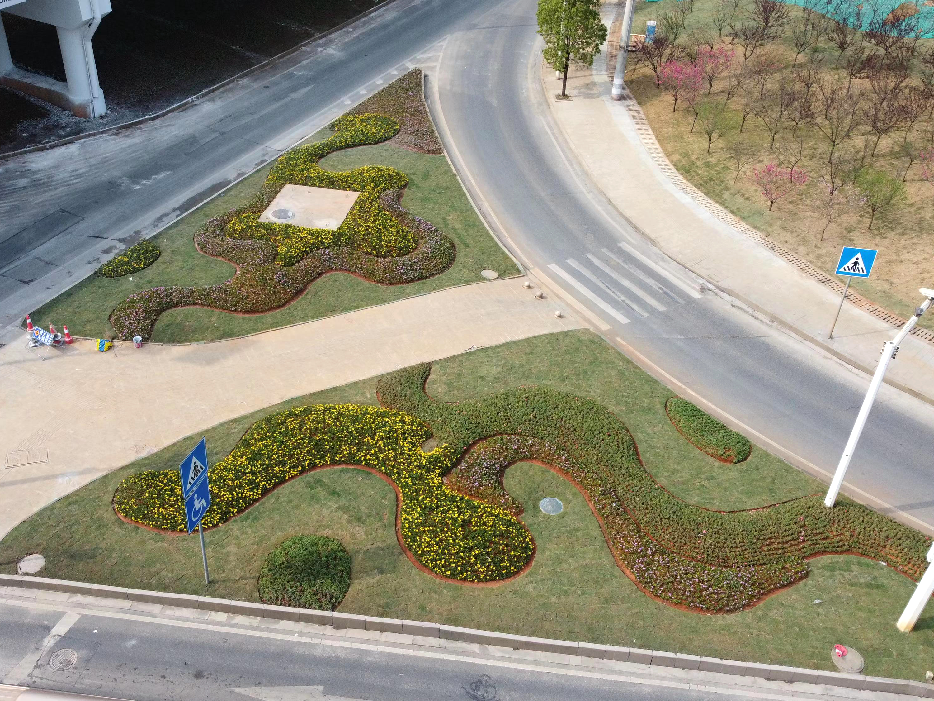 雷大橋交通島周邊.jpg 雷大橋交通島周邊.jpg